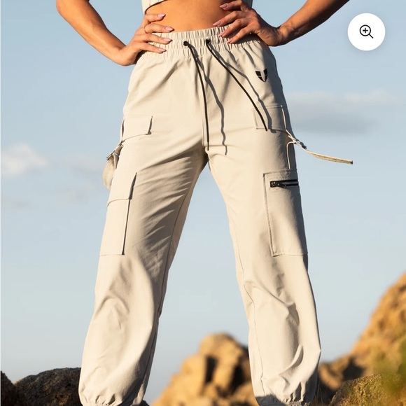 NEW FIRM ABS CREAM TAN CARGO PANTS TRACK JOGGERS MEDIUM - Picture 3 of 9